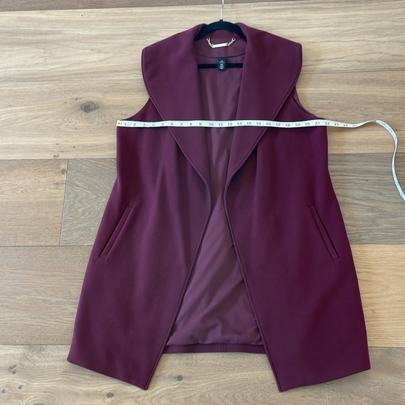 White House Black Market Burgundy Vest Size L/XL - Picture 8 of 9
